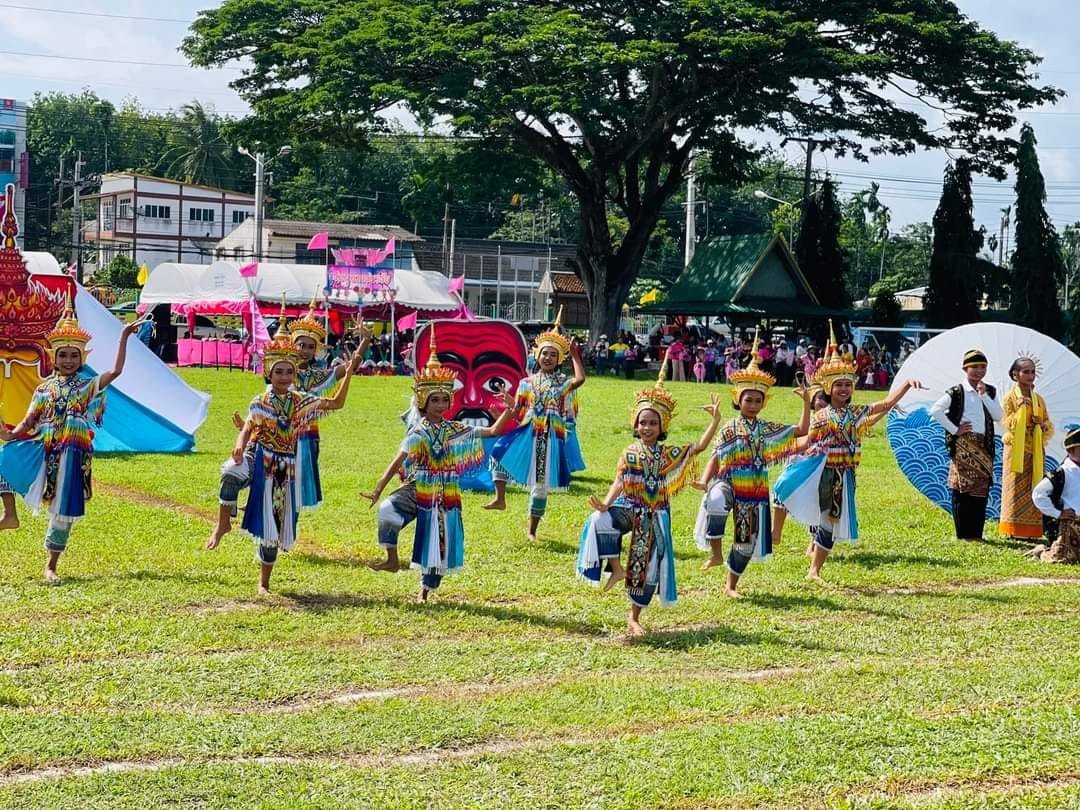 <div style='text-align:center;'>
						ชื่อไฟล์ : f4d537d5d46c4c8b28a05413010d38261_2518455495.jpg <a href='img/article/art_1722389072/image/g/f4d537d5d46c4c8b28a05413010d38261_2518455495.jpg' target='_blank' style='color:$FFF !important;' download>Download</a></div>